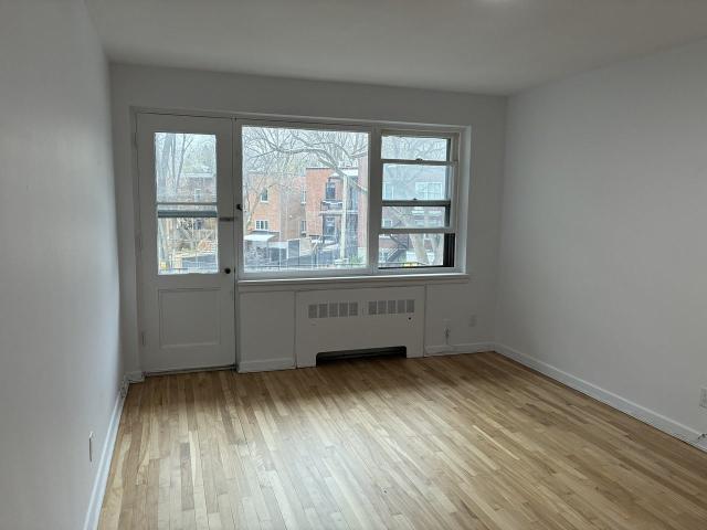 Apartment for rent in St. Leonard's, Quebec