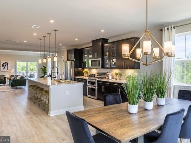 Condo for sale in Ellicott City, Maryland