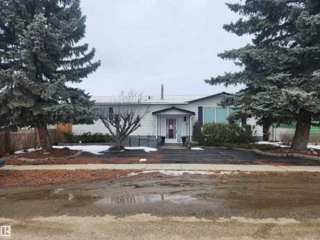 House for sale in Evansburg, Alberta