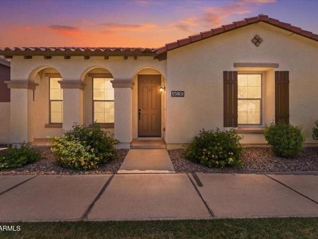 House for sale in Gilbert, Arizona