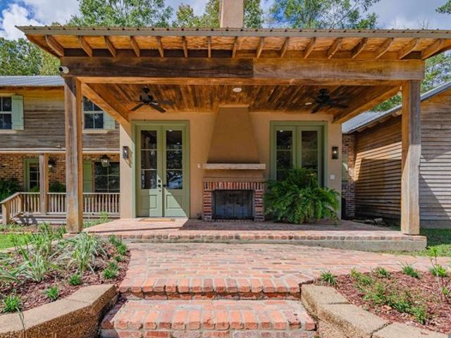 Townhouse for rent in Louisiana