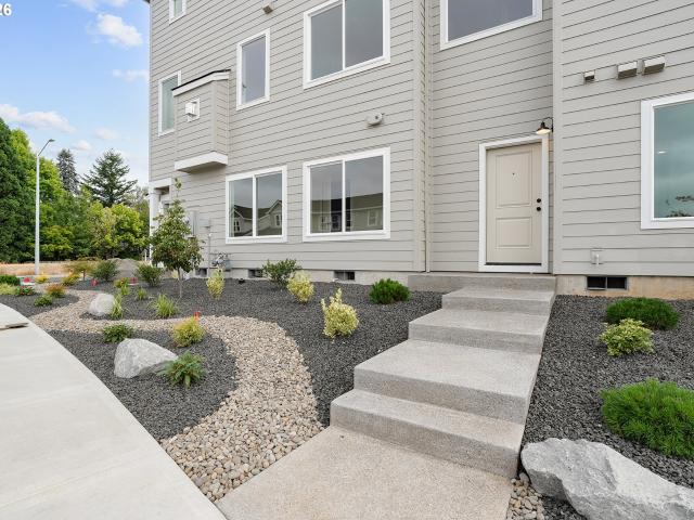 Townhouse for sale in Oregonia