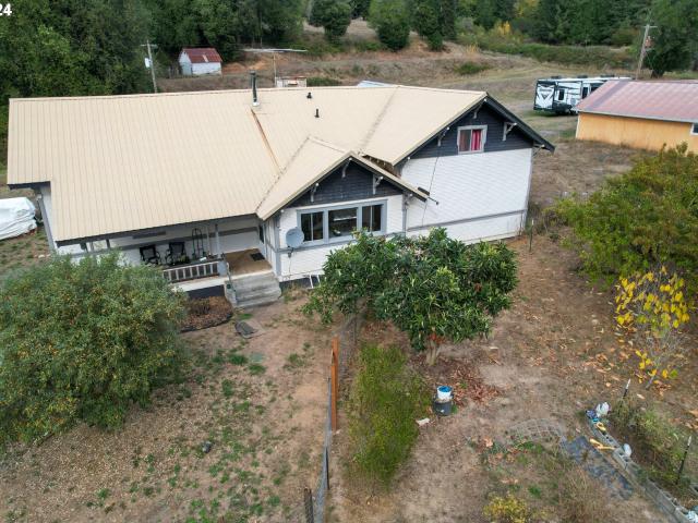 House for sale in Myrtle Point, Oregon