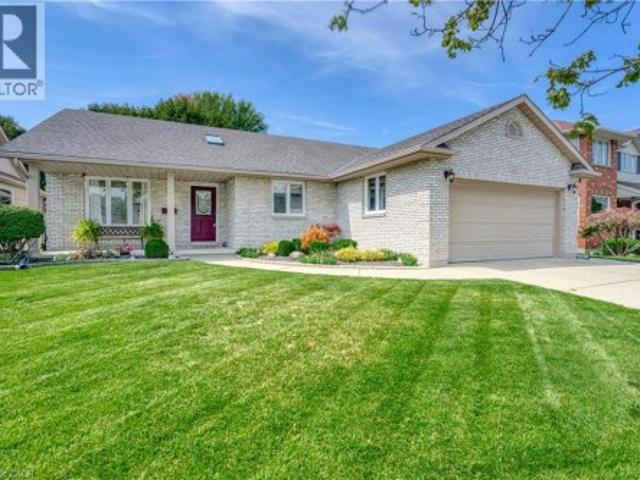 House for sale in Brights Grove, Ontario