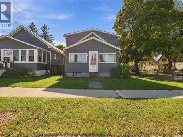 House for sale in Sarnia, Southwestern Ontario