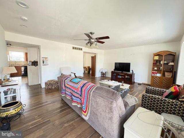 Condo for sale in Glen Burnie, Maryland