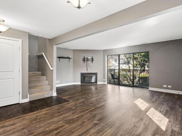 Condo for sale in Deerfield, Lake County