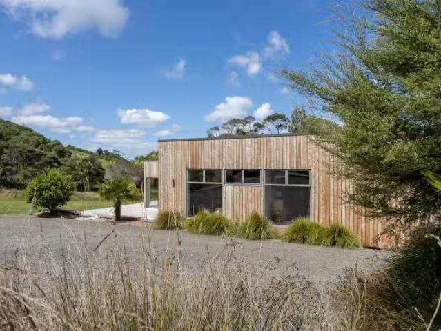 House for sale in Kawau Island