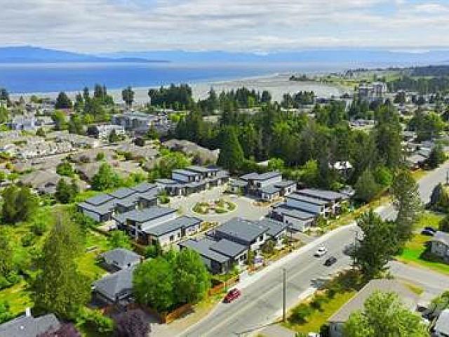 House for sale in Parksville