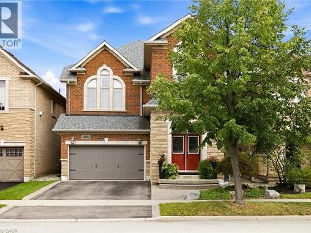House for sale in Burlington, Ontario