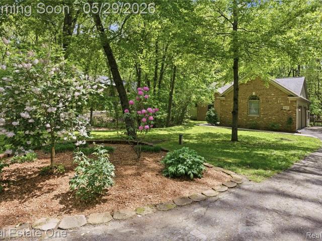 House for sale in Hamburg, Michigan