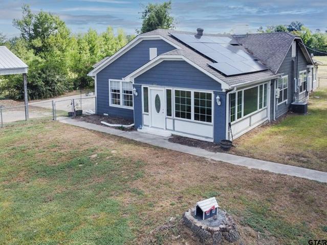 House for sale in Harrison, Texas