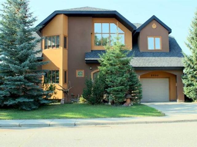 House for sale in Montgomery, Calgary