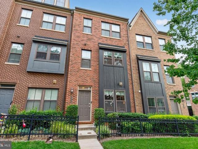 Townhouse for sale in Riverdale Park Station, Riverdale Park