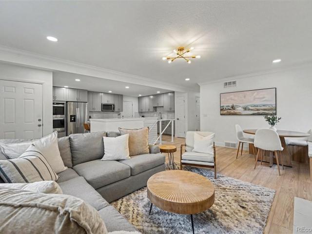 Townhouse for sale in Arapahoe, Colorado