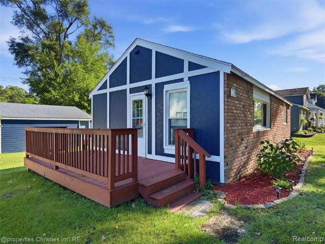 House for sale in Hamburg, Michigan