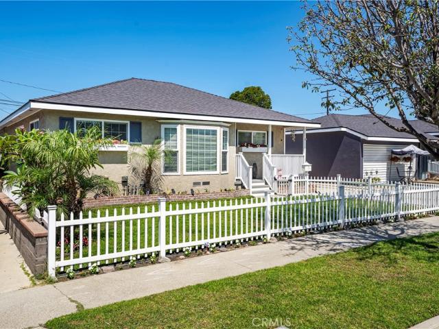 House for sale in Lakewood, California