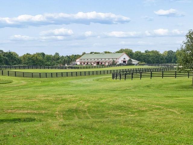 House for sale in Alexandria, Ohio