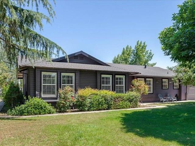 House for sale in Oakdale, California