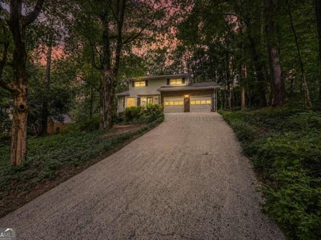 House for sale in Lilburn, Georgia