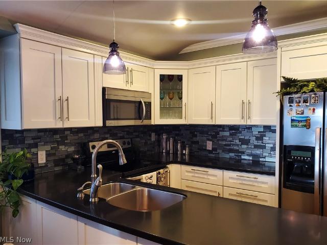 House for sale in Willow Brook Heights, Canton