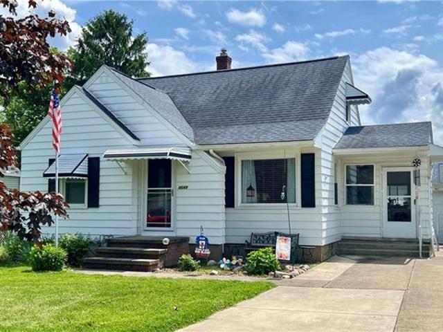 House for sale in Hamburg, New York