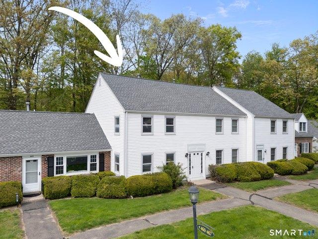 Townhouse for sale in Canton, Connecticut