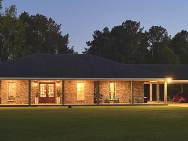House for sale in Columbia, Mississippi