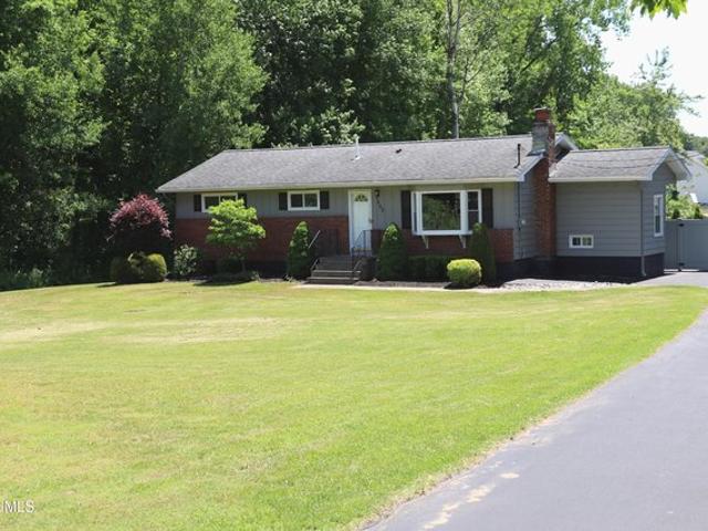 House for sale in Saratoga, New York