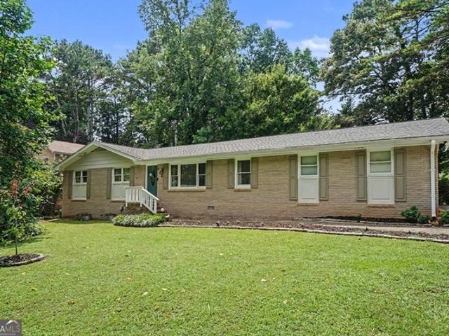 House for sale in Lilburn, Georgia
