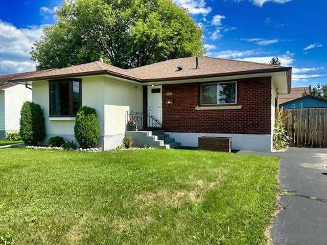 House for sale in Thunder Bay, Ontario