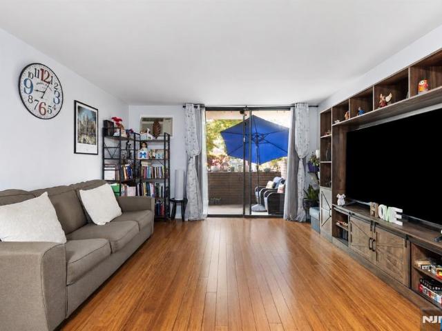 Condo for sale in Little Ferry, New Jersey