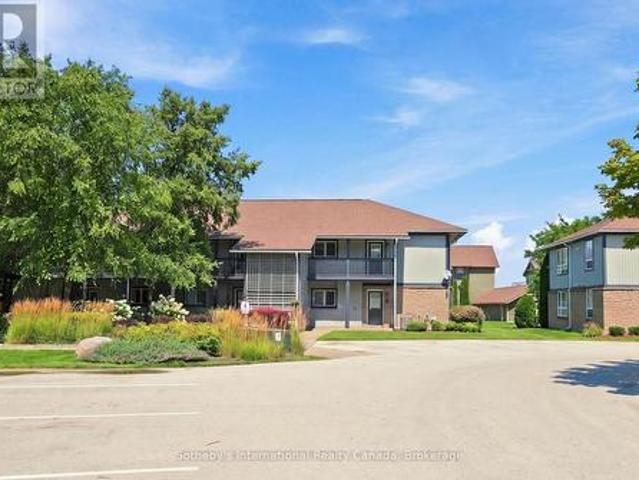 Townhouse for sale in Collingwood, Ontario