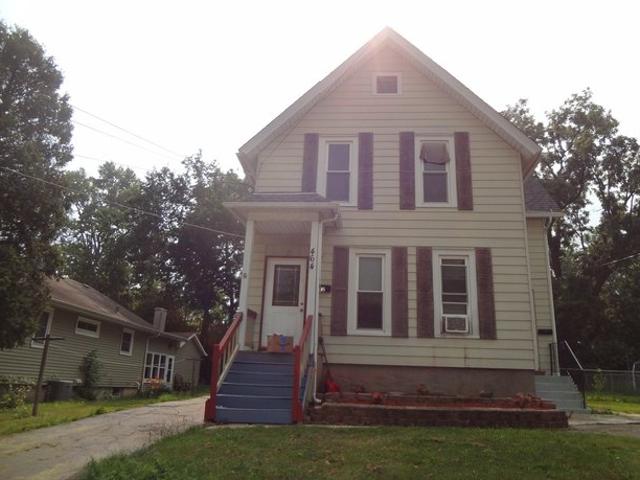 House for sale in Elgin, Illinois