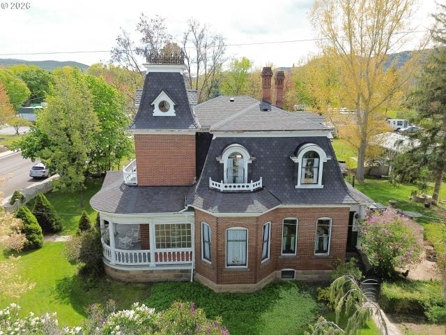 House for sale in Oregonia