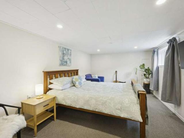 House for sale in Otakou