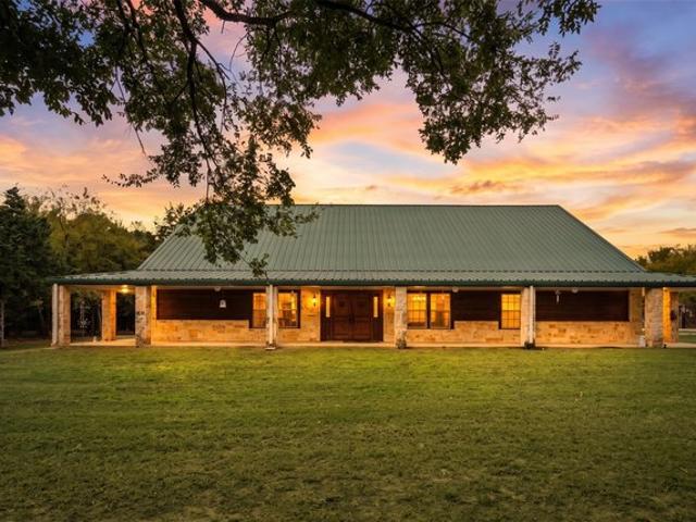 House for sale in Valley View, Cooke County