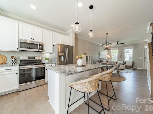 Townhouse for sale in Belmont, North Carolina