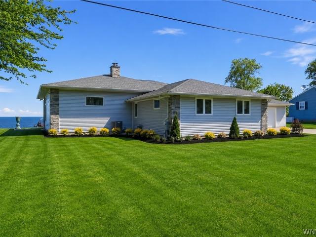 House for sale in Niagara, New York
