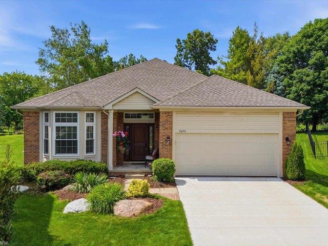 Condo for sale in Rochester Hills, Michigan