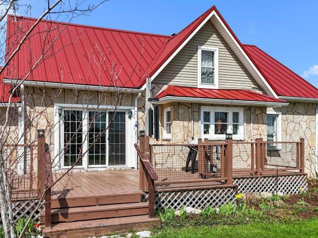 House for sale in Kewadin