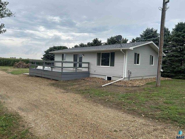 House for sale in Lennox, South Dakota