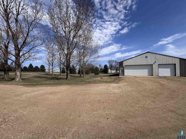 House for sale in Lennox, South Dakota