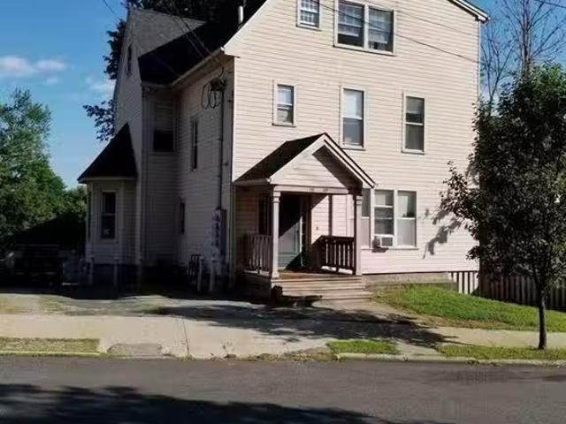 Condo for rent in Shelton