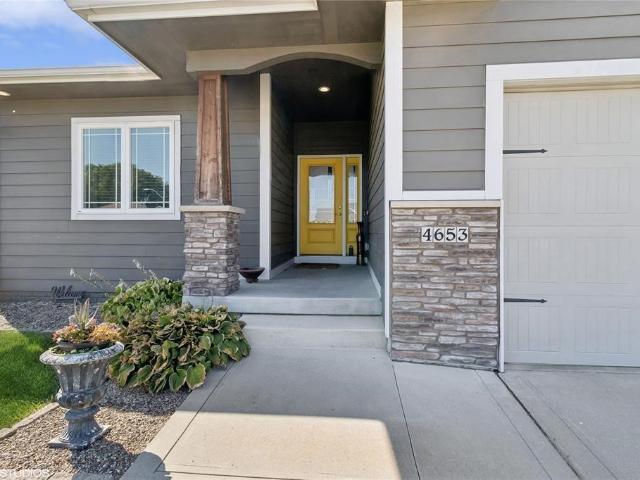 House for sale in West Des Moines, Iowa