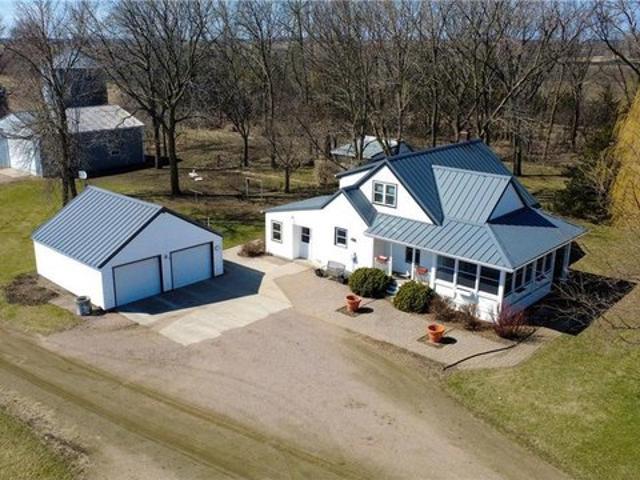 House for sale in Hector, Minnesota
