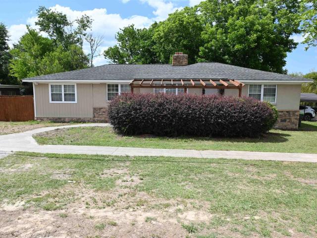 House for sale in Gilbert, South Carolina