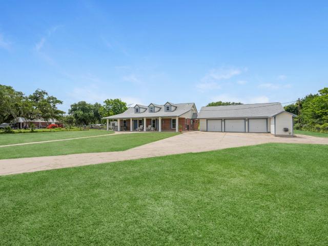 House for sale in Brazoria, Texas