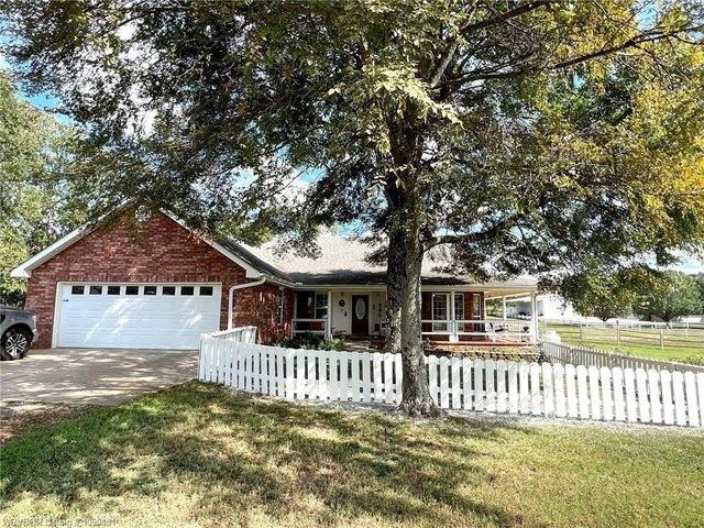 House for sale in Sallisaw, Oklahoma