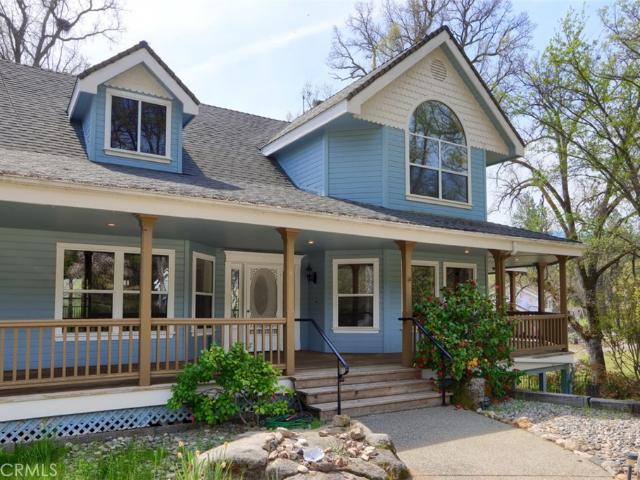 House for sale in Oakhurst, California
